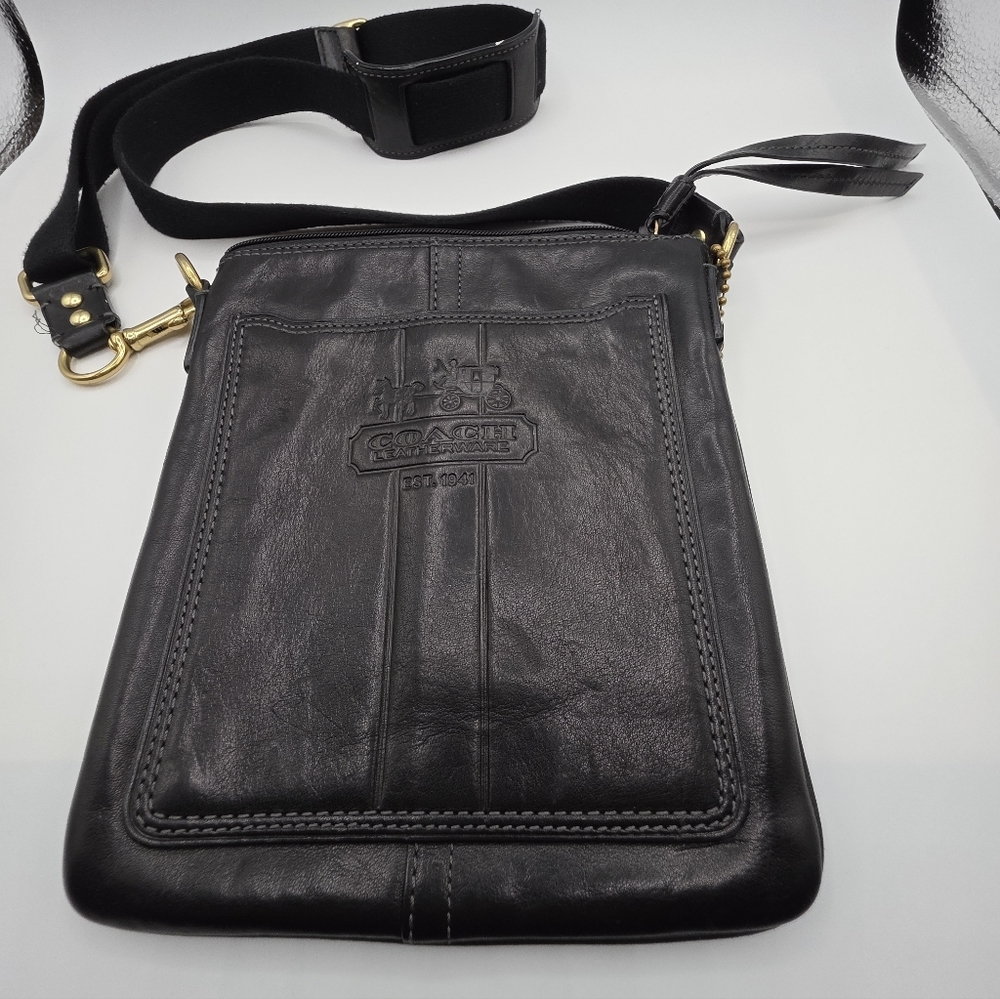Vintage Coach Crossbody Bag Black Leather - Picture 6 of 16
